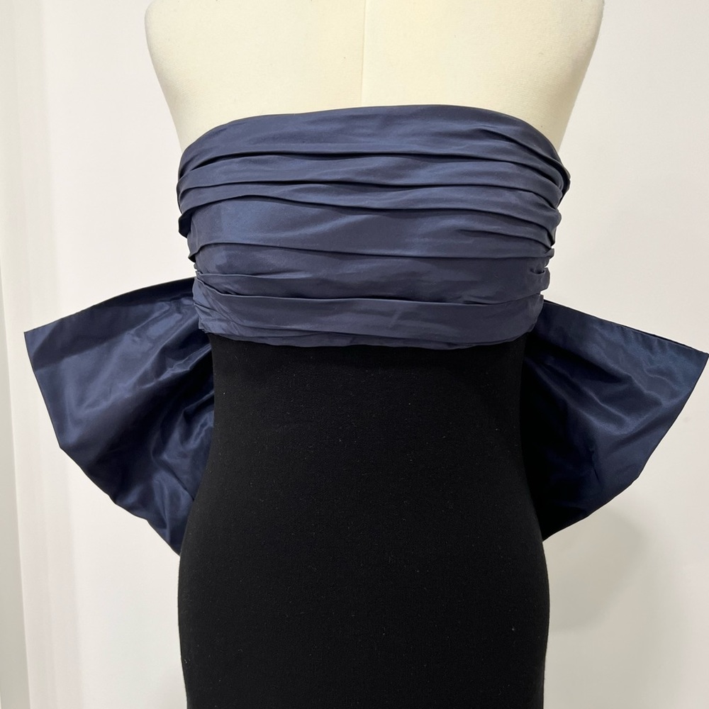 Oscar De La Renta Bow-embellished taffeta and stretch-knit Gown Dress - Picture 5 of 13